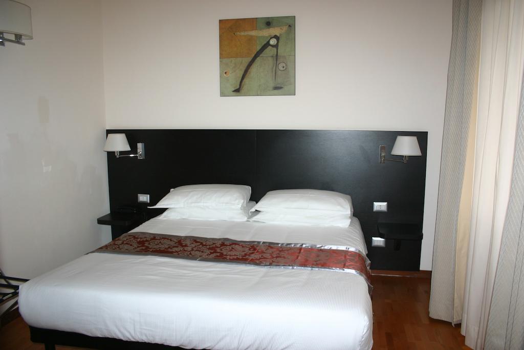 Regal Park Hotel Rome Bilik gambar